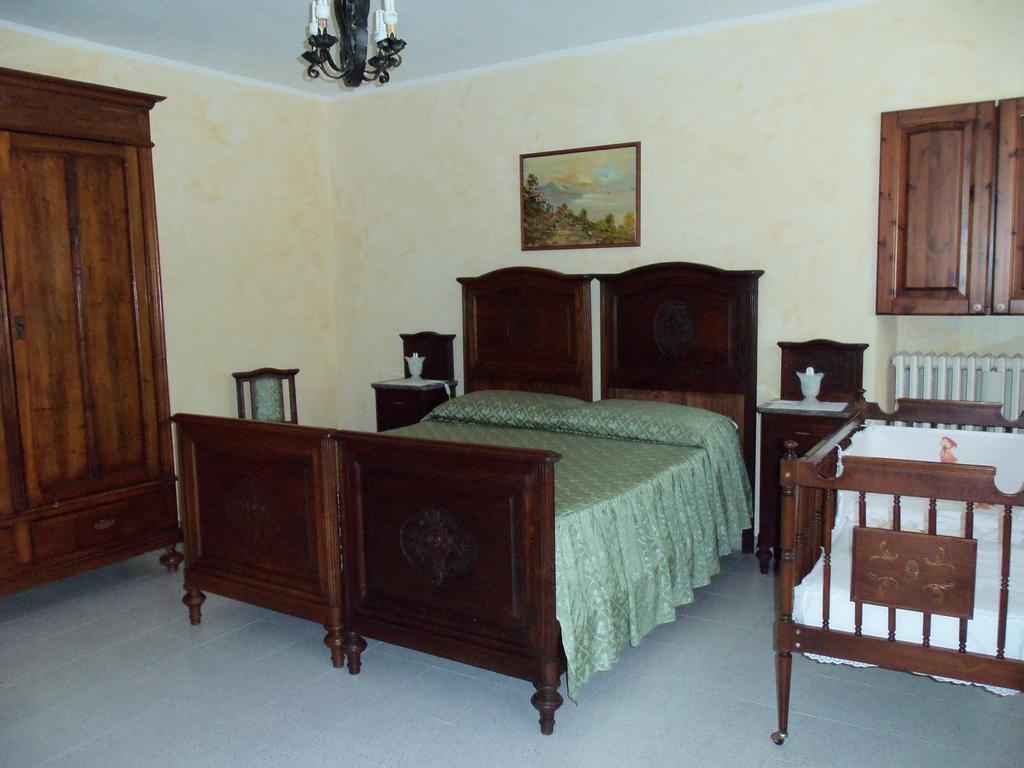 Вилла Casa Dei Ciliegi Castell'Alfero Номер фото